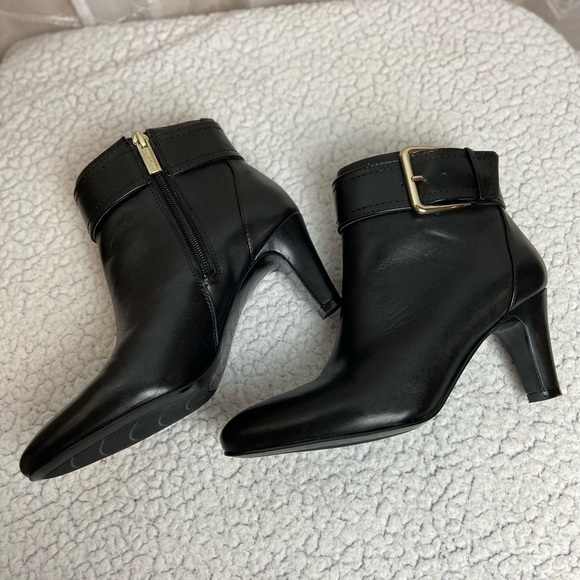 Bandolinos Winka Ankle Black Boots, 6M - Picture 8 of 13